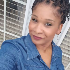 Meet your Posher, Roslyn